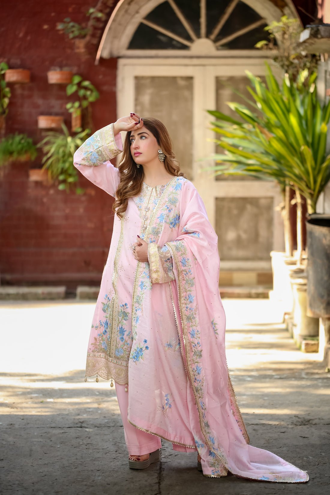 saadia-ahmed-lwsu-25fe308-embroidered-cotton